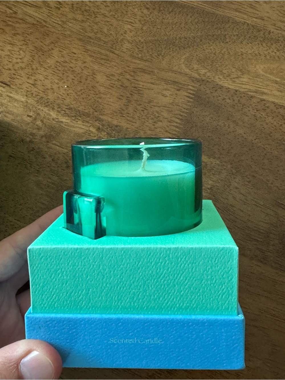 Found Notes Fresh Salted Coconut & Blossom Boxed Glass Candle - Picture 5 of 8